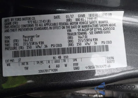 2017 Ford Focus Se z USA, uszkodzony, nr VIN 1FADP3F27HL229332